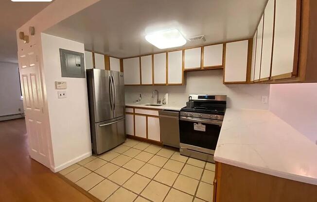 119 W 126 ST