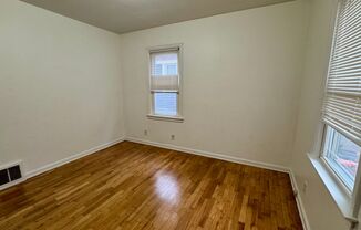 3 beds, 1 bath, $1,895