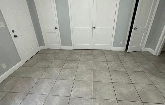Studio, 1 bath, 600 sqft, $800, Unit 226