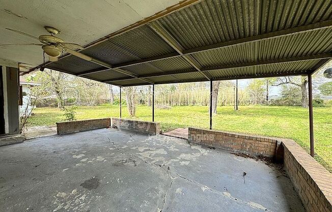 817 WESTMONT DR