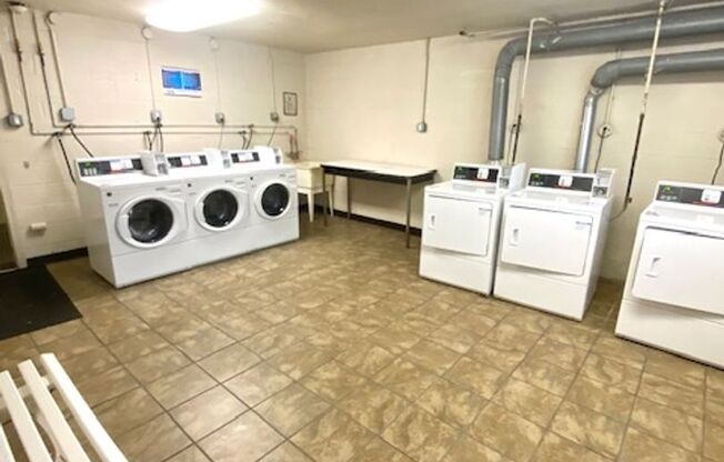 Studio, 1 bath, 325 sqft, $995, Unit C305