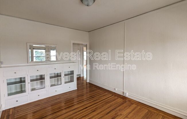 2156 Clinton Ave #3 - Lease up