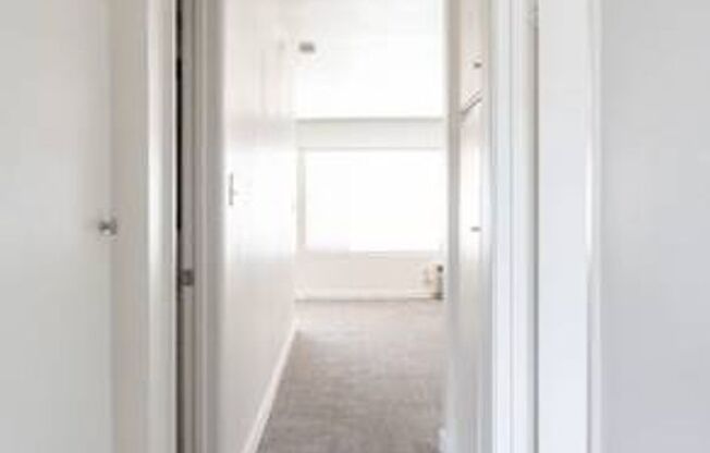 2 beds, 2 baths, 925 sqft, $2,095, Unit 15