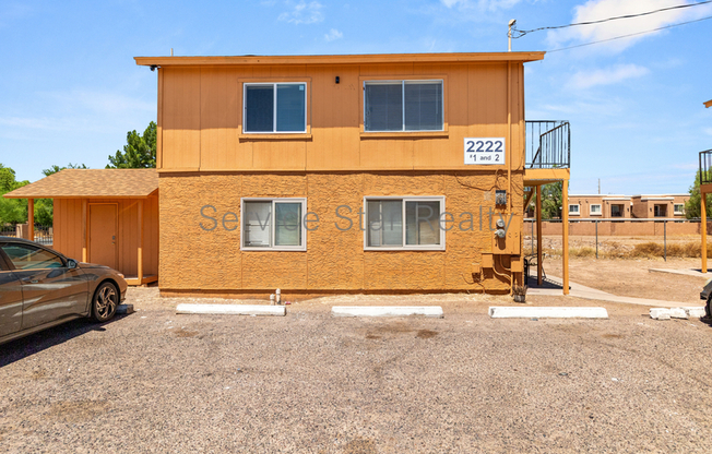 2222 E PUEBLO AVE