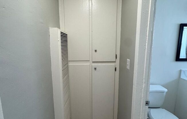 1 bed, 1 bath, 650 sqft, $1,800, Unit 1617-4
