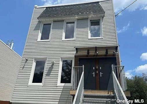 3 beds, 4 baths, 1,900 sqft, $4,500