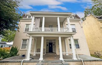 3425 Carolina Avenue