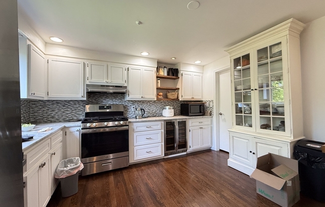 26 HANMOND POND PKWY