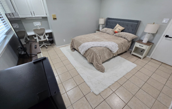 4215 SUMMER BREEZE LN