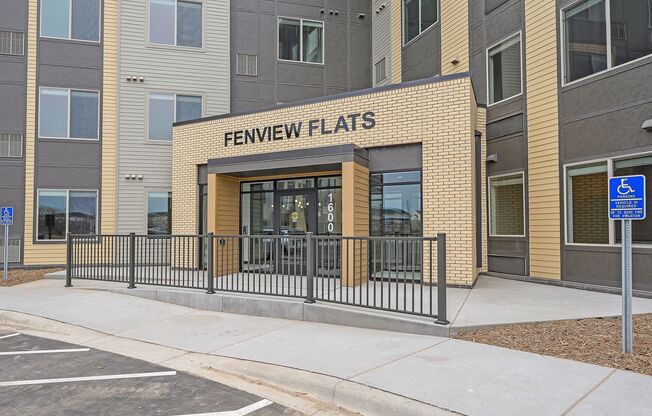 1 bed, 1 bath, 756 sqft, $1,525, Unit 213