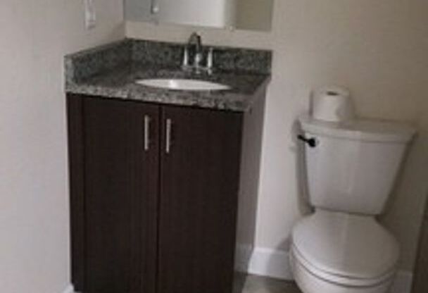 2 beds, 1 bath, $1,450