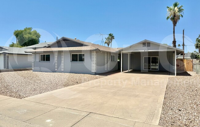 124 E MINTON DR