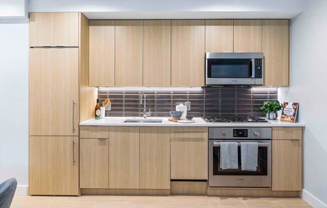 1 bed, 1 bath, 572 sqft, $2,395, Unit 104