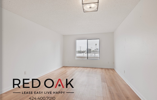 11817 Victory Blvd