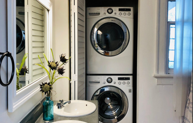 2 beds, 2 baths, 1,138 sqft, $2,650, Unit 942-06