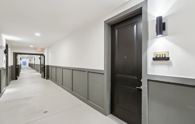 Very clean entryway to apartment unit