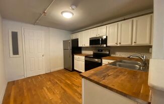 3 beds, 2 baths, 1,100 sqft, $600, Unit Unit 13