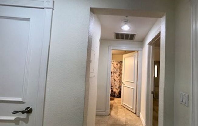 1 bed, 1 bath, $1,375, Unit # 336