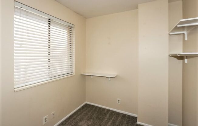 2 beds, 1.5 baths, $1,800, Unit 1173