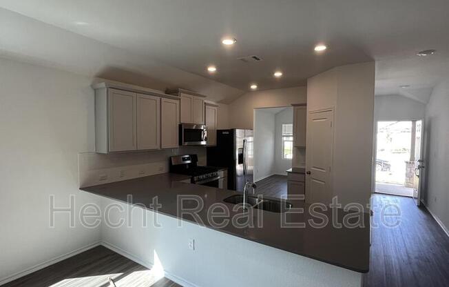 283 SILVER GLN DR