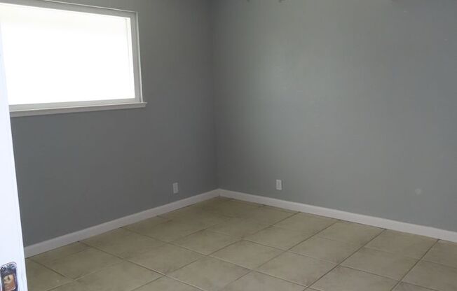 Studio with Private Patio & All Utilities Included – $1,400/Month
