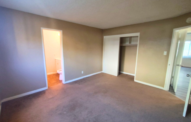 4281 Green Ave Los Alamitos, CA 90720