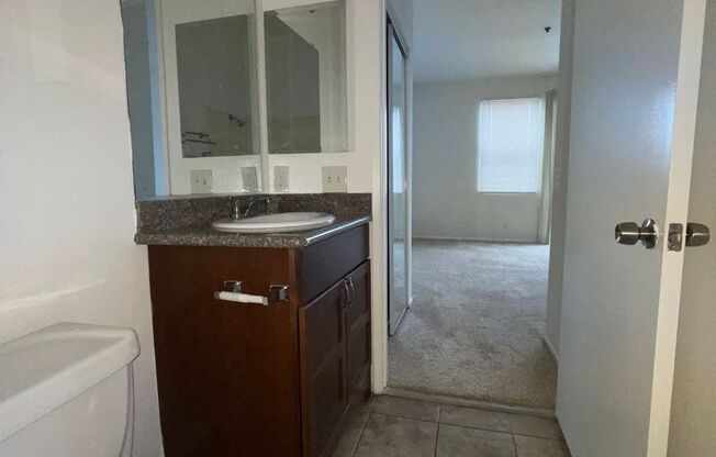 2 beds, 2 baths, 1,000 sqft, $2,700, Unit 303