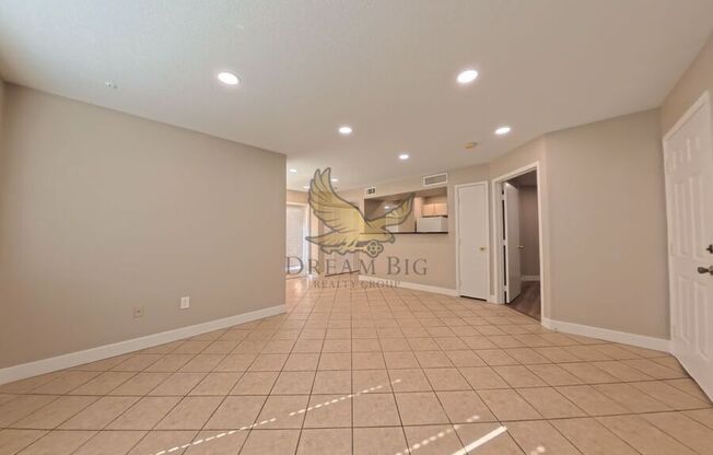 8101 West FLAMINGO Road