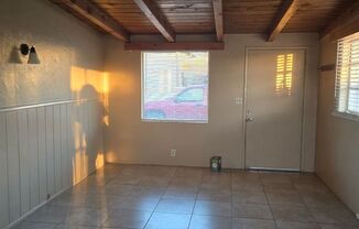 1 bed, 1 bath, 643 sqft, $895, Unit Blacklidge 264