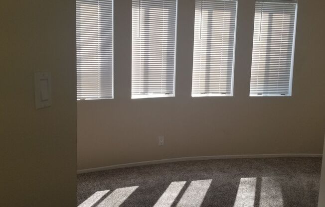 Studio, 1 bath, 575 sqft, $1,600, Unit # 101