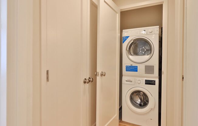 Studio, 1 bath, 460 sqft, $2,900, Unit 0607