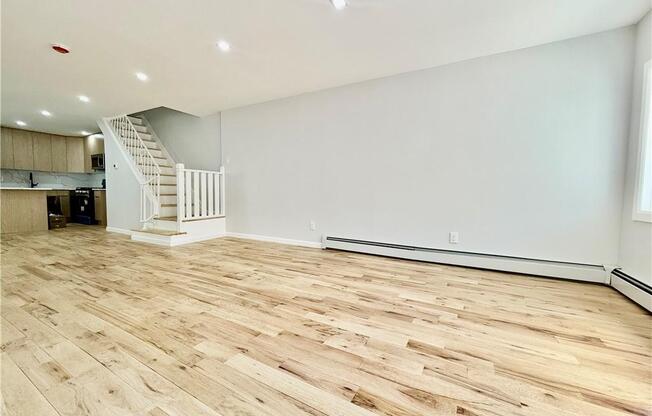 1499 E 52 ST
