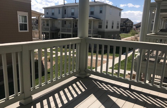 Charming 2BD/2.5BA Townhome in Quiet Lafayette Neighborhood