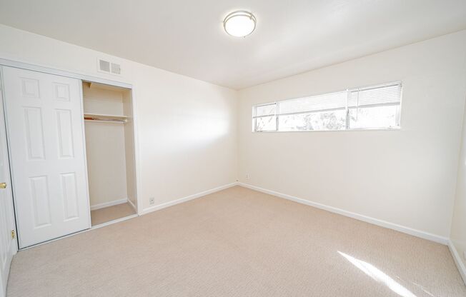 2 beds, 1 bath, $2,195, Unit 2