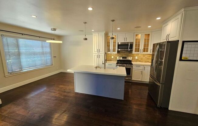 BAYVIEW BEAUTY - Renovated 2 Bed/2 Bath Unit in SAN FRANCISCO