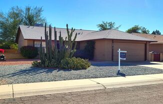 CHARMING HOME IN ADULT COMMUNITY IN AHWATUKEE!!!