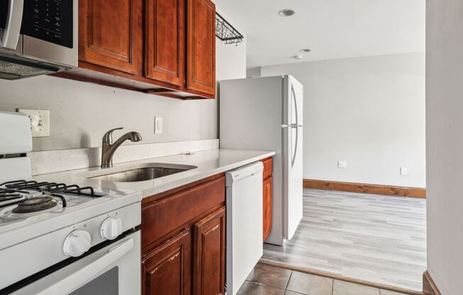 1 bed, 1 bath, 450 sqft, $900, Unit C402