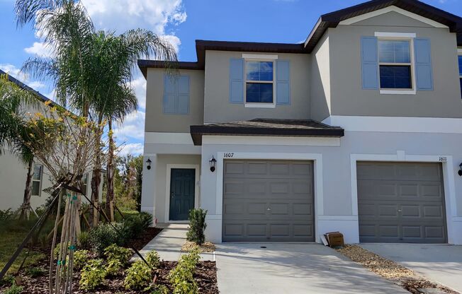 1607 Cassius St