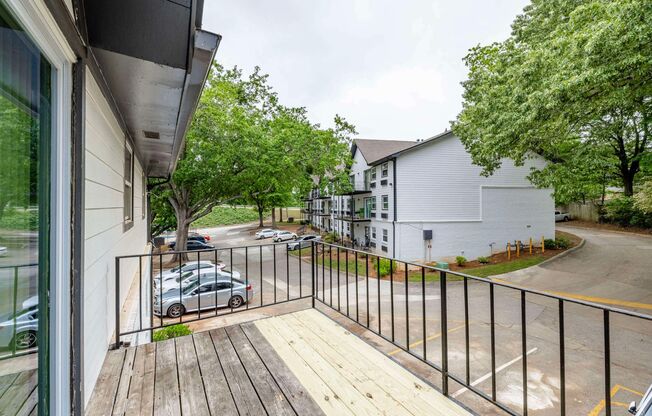 1 bed, 1 bath, 672 sqft, $1,100, Unit 2010-02