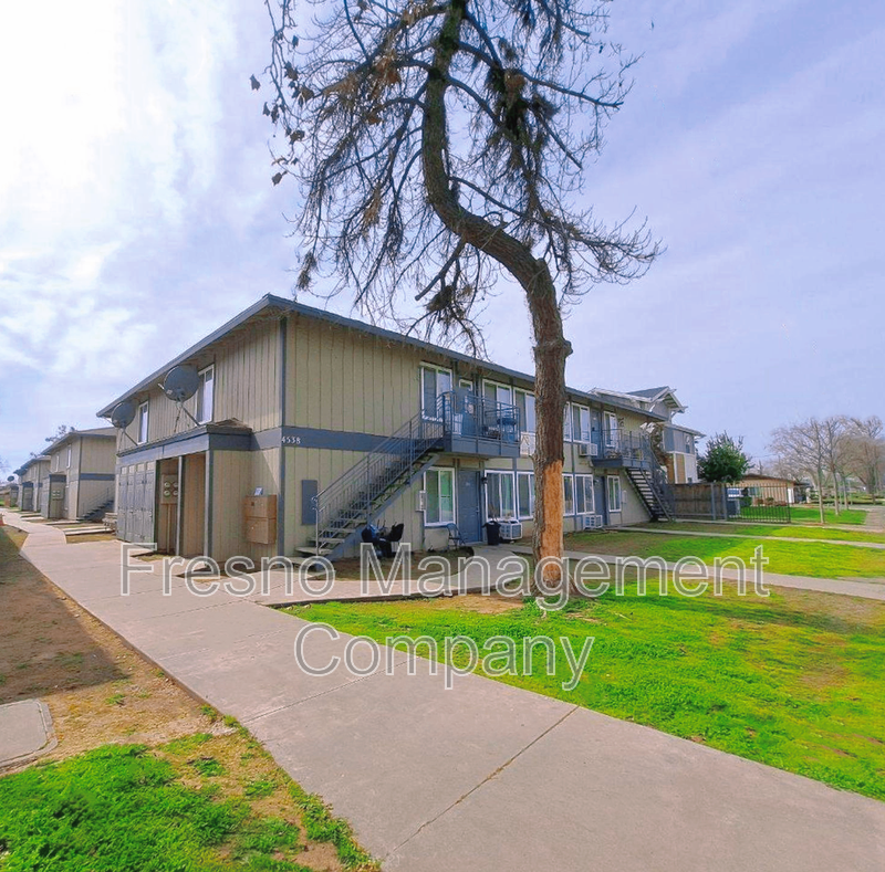 4538 E HAMILTON AVE