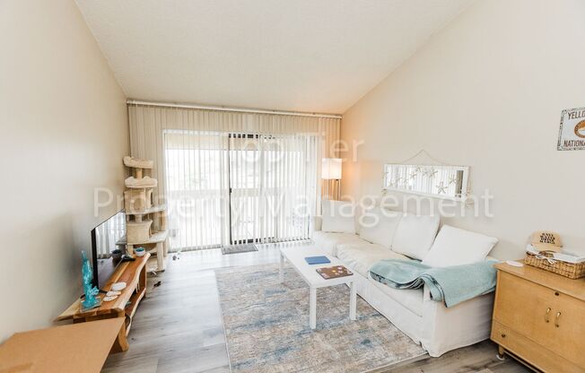 Spacious Top-Floor 1BR Condo with Ocean View in Pacific Beach – Walk to the Beach!