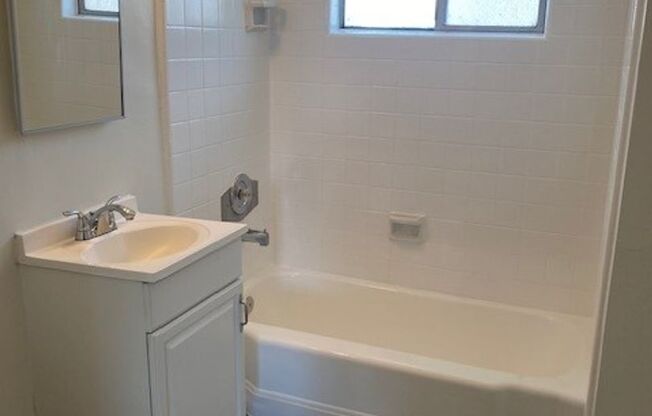 1 bed, 1 bath, 497 sqft, $1,995, Unit 4201-208