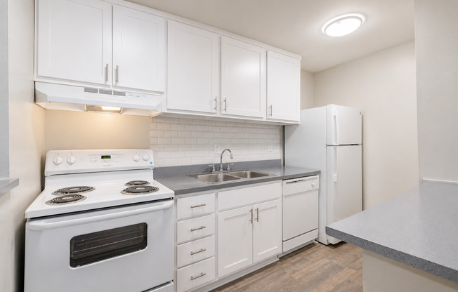 2 beds, 1.5 baths, 976 sqft, $1,400, Unit 2006-19