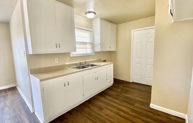 $0 First Month's Rent / $0 Deposit at Move-in