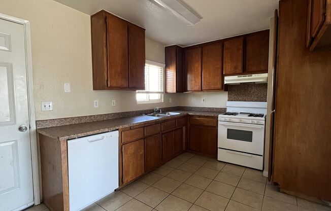 2 beds, 1 bath, $1,770