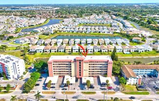 1101 Crystal Lake Drive #702