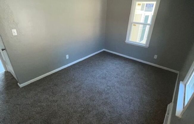 3 beds, 1 bath, $1,500