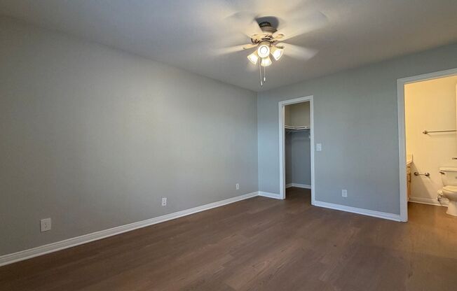 2 beds, 2 baths, 850 sqft, $3,025, Unit 821-13