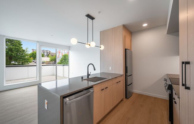1 bed, 1 bath, 421 sqft, $1,795, Unit 409