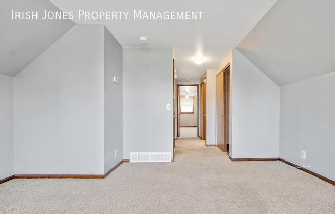 99 BELLWOOD AVE